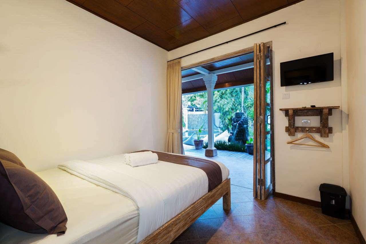 Bale Seminyak Bed & Breakfast Exterior photo